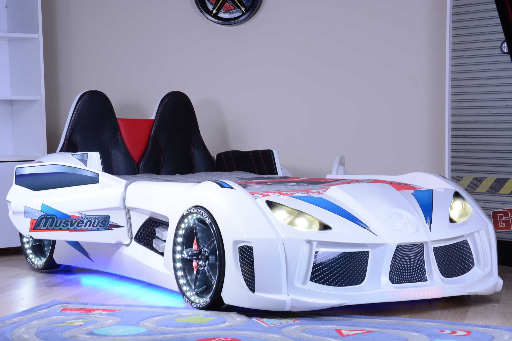 MVN 3 Autobett mit LED