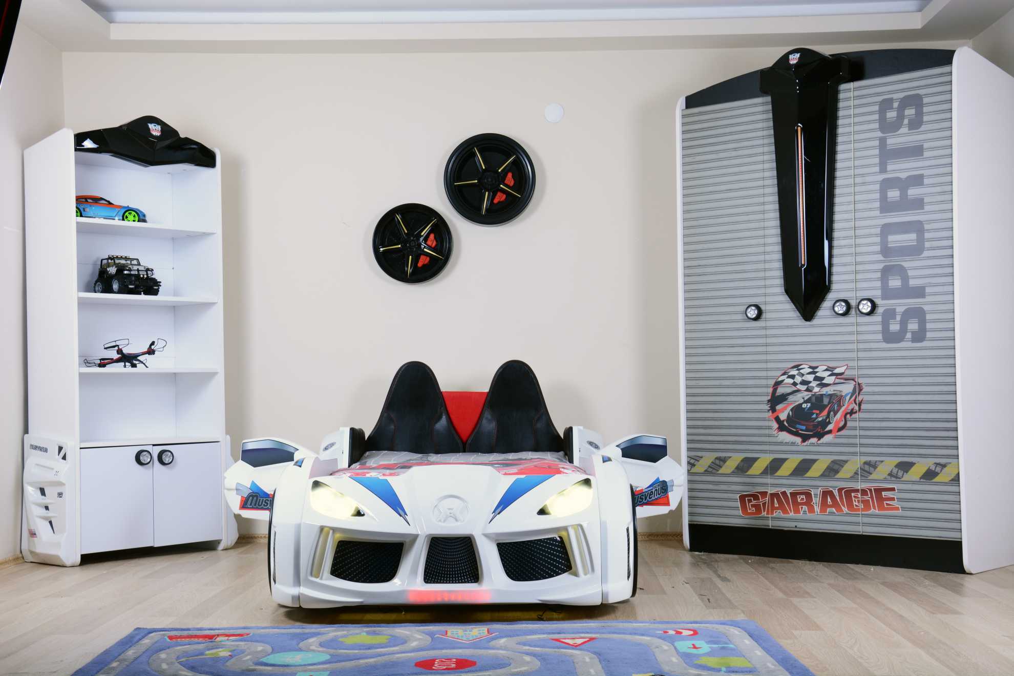 MVN 3 Autobett mit LED