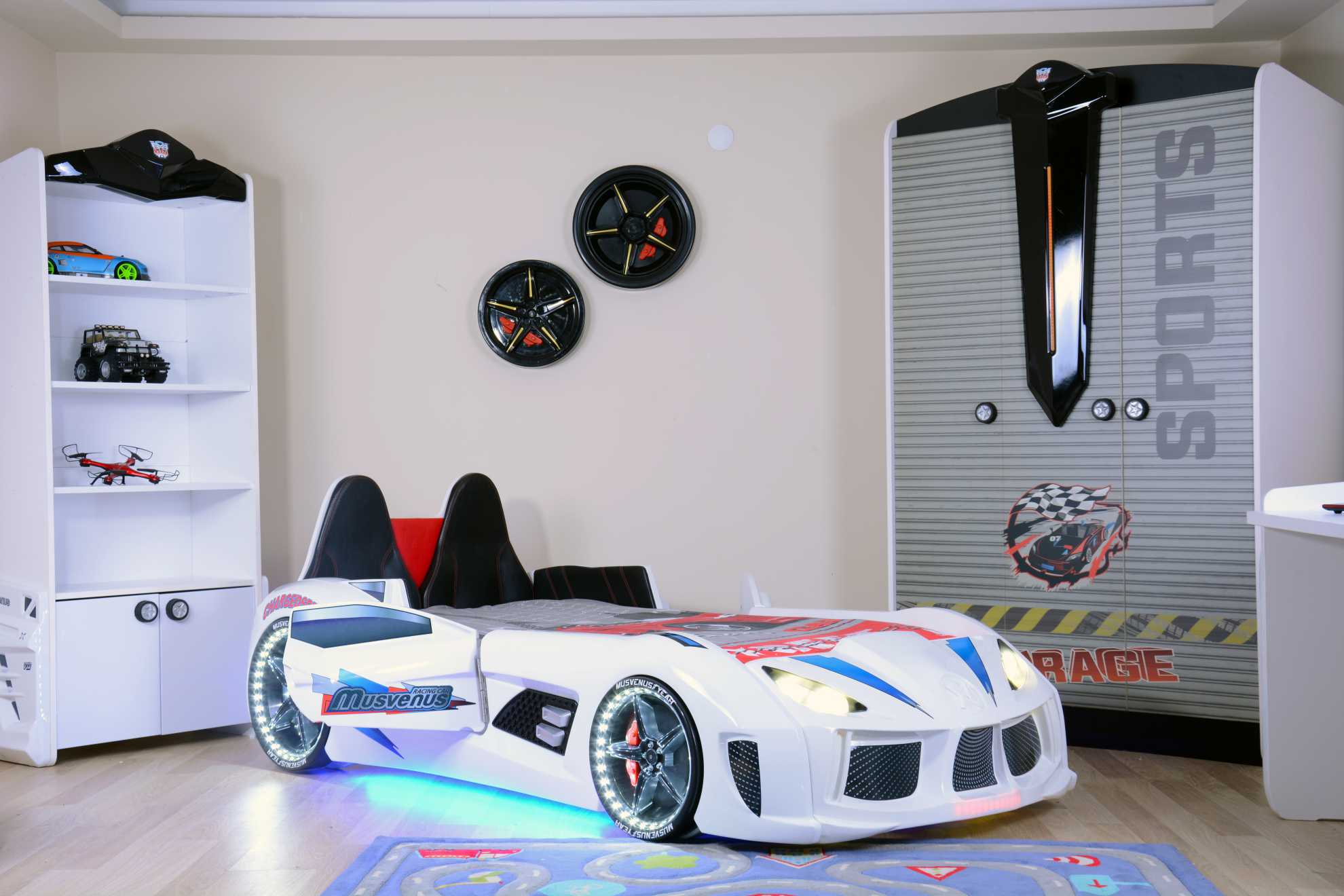 MVN 3 Autobett mit LED