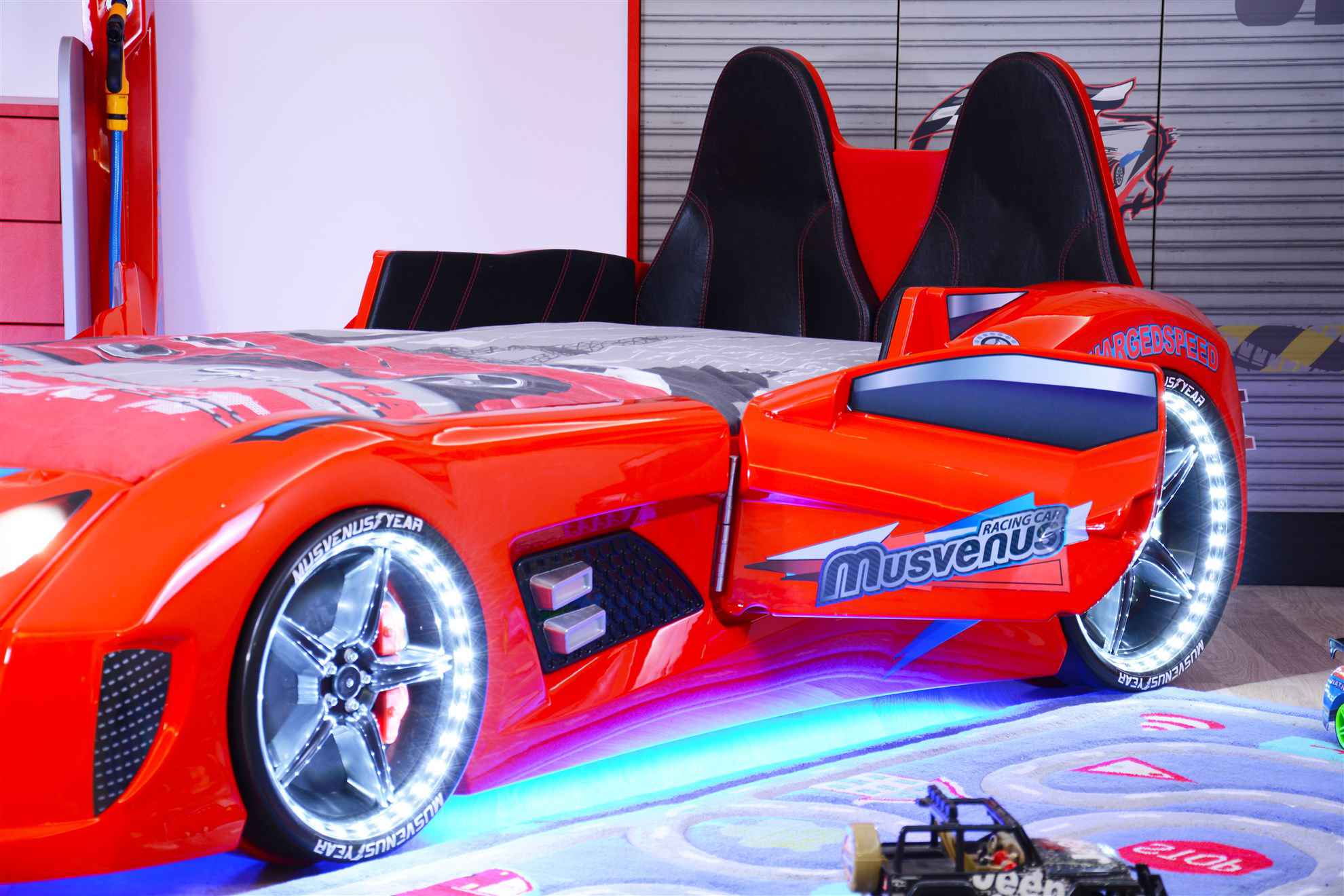 MVN 3 Autobett mit LED