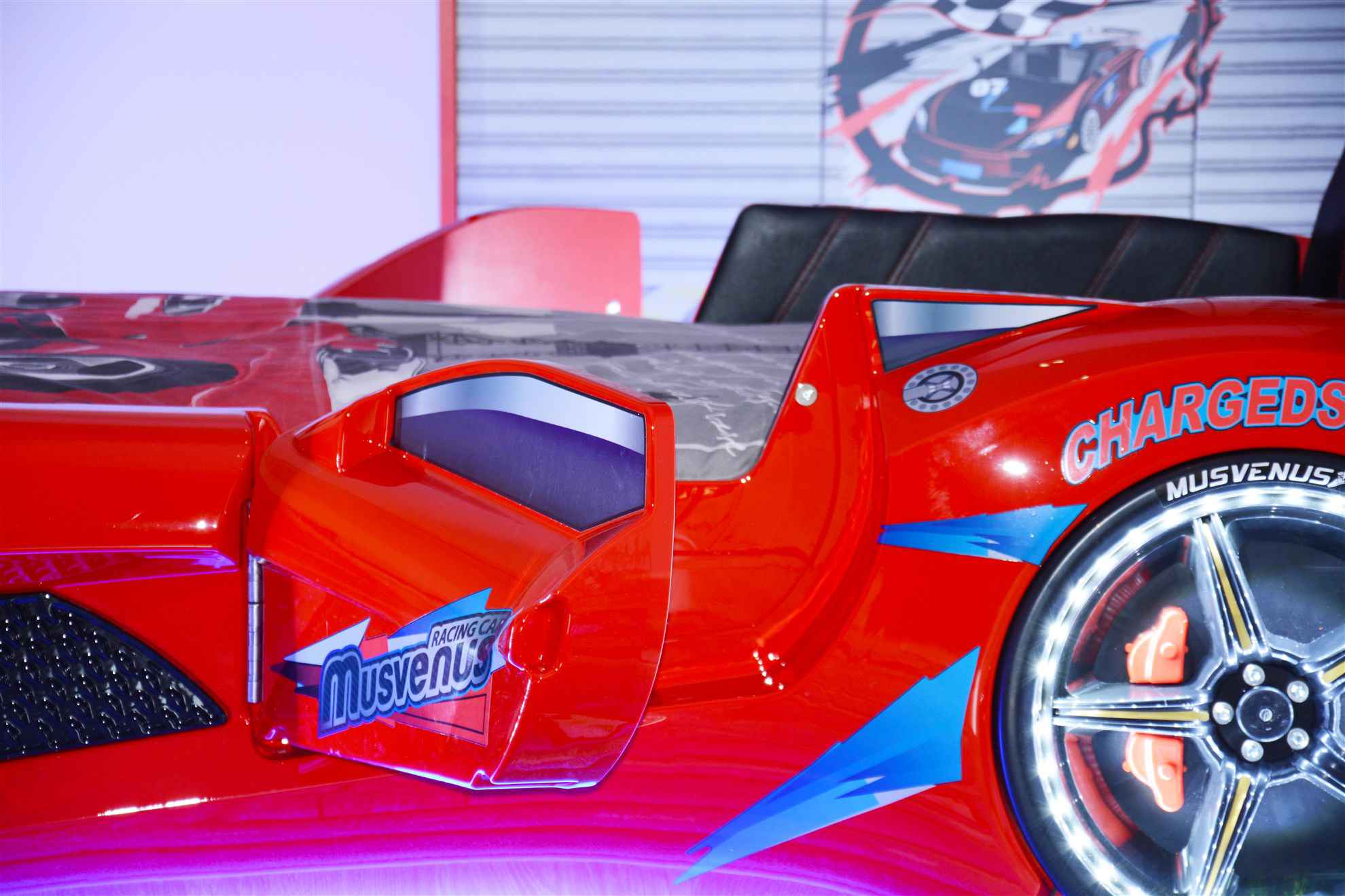 MVN 3 Autobett mit LED