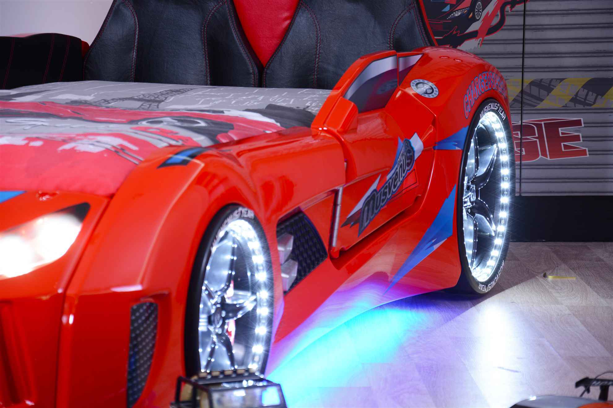 MVN 3 Autobett mit LED