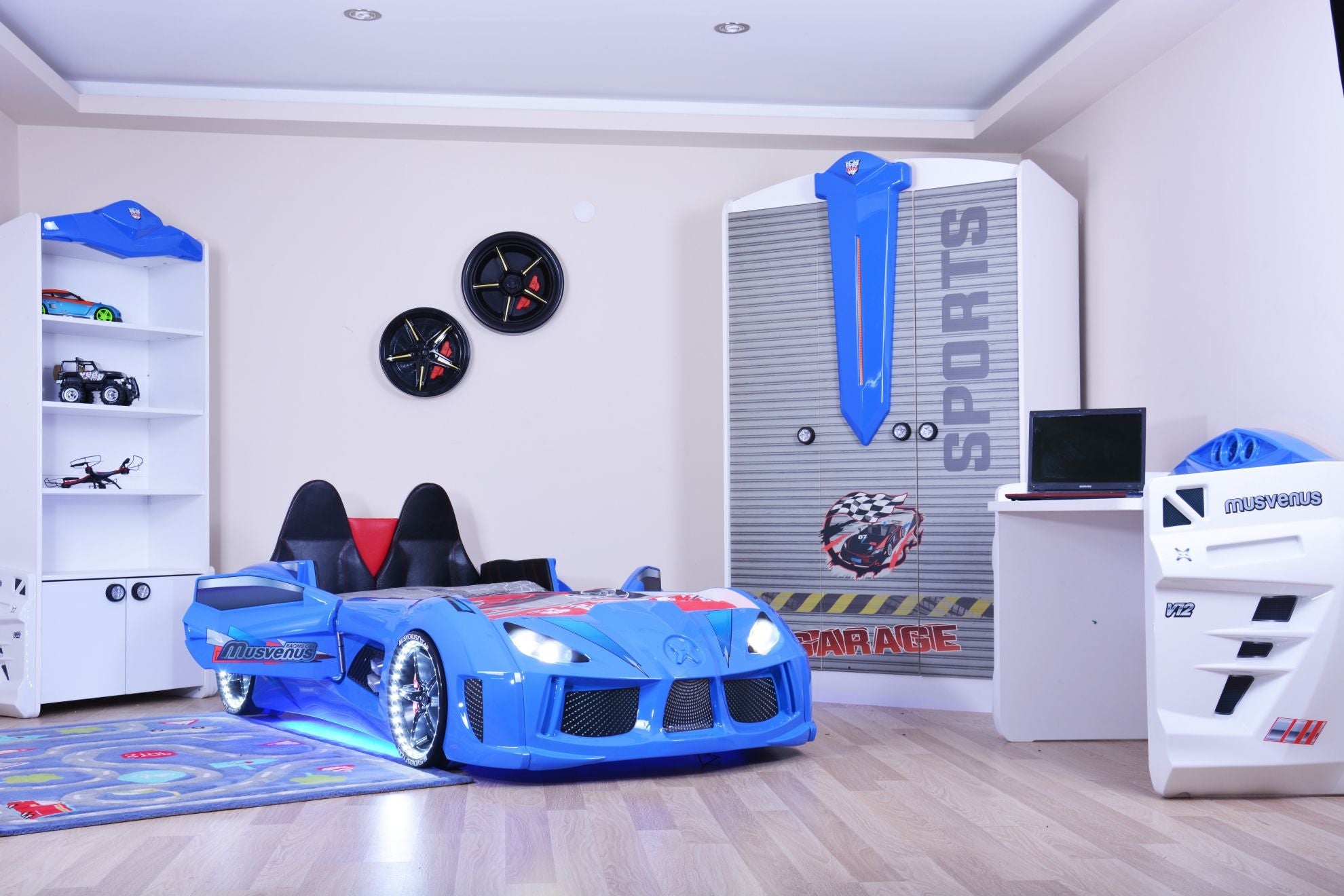 MVN 3 Autobett mit LED