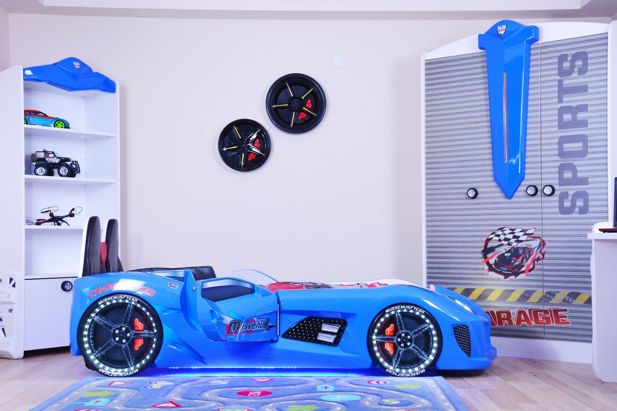 MVN 3 Autobett mit LED