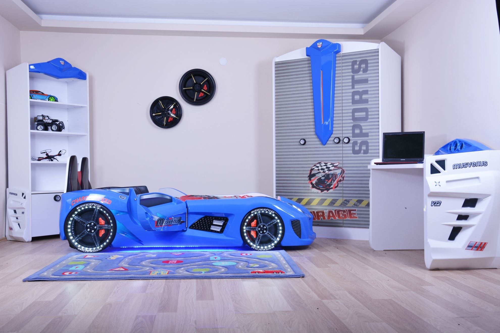 MVN 3 Autobett mit LED