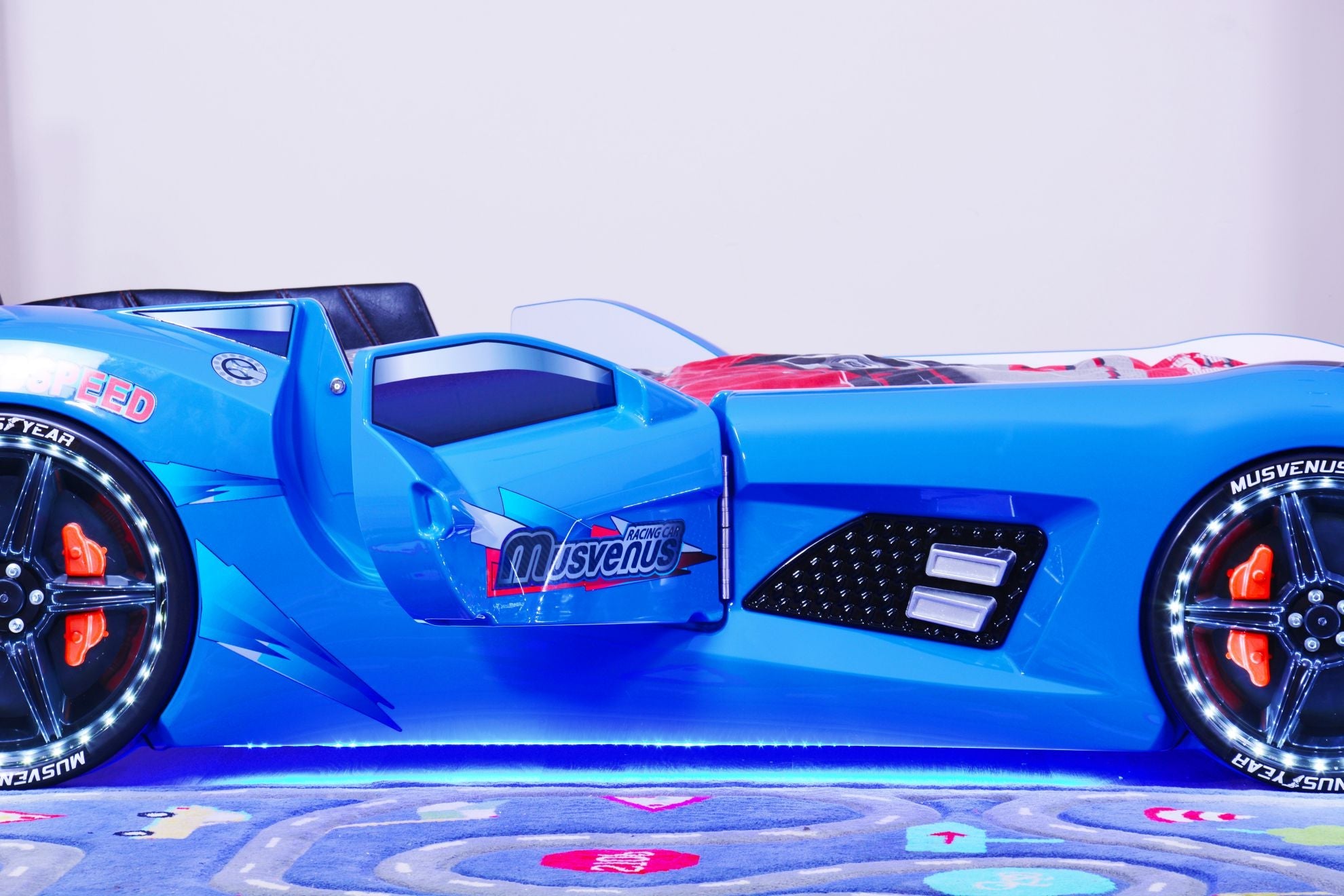 MVN 3 Autobett mit LED