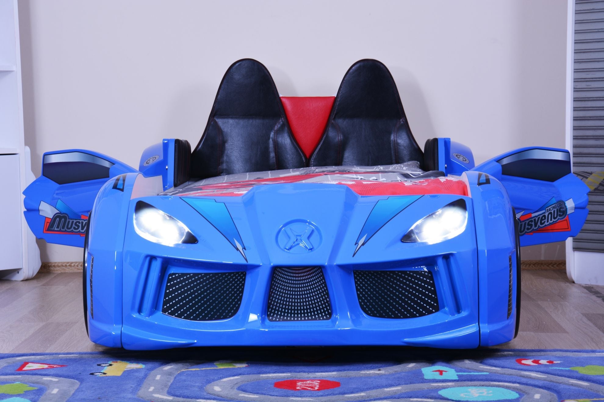 MVN 3 Autobett mit LED